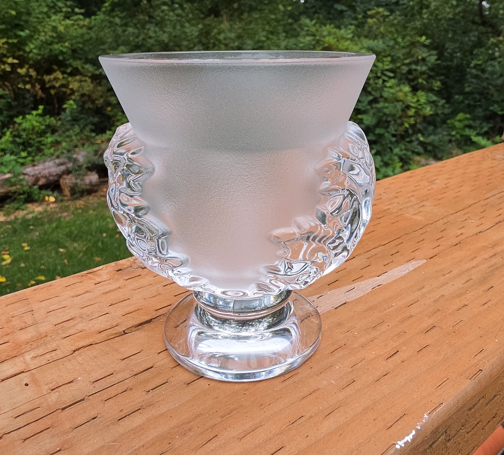 Vintage Lalique France "Saint-Cloud" Frosted & Clear Crystal Acanthus Leaf Vase